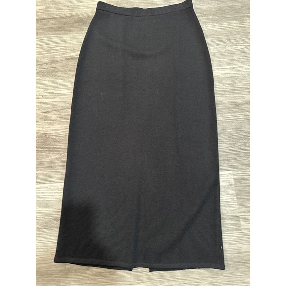 ST. JOHN BASICS ELASTIC WAIST BLACK KNIT Back SLIT LONG PULL ON SKIRT SIZE 8